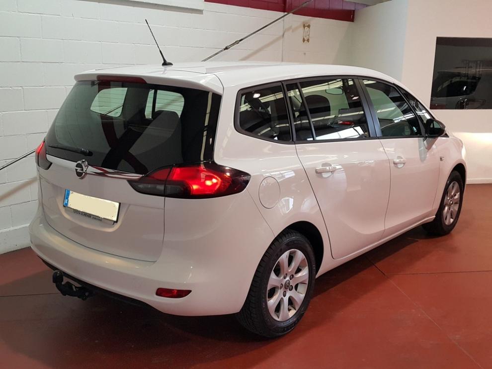 Opel zafira 2015